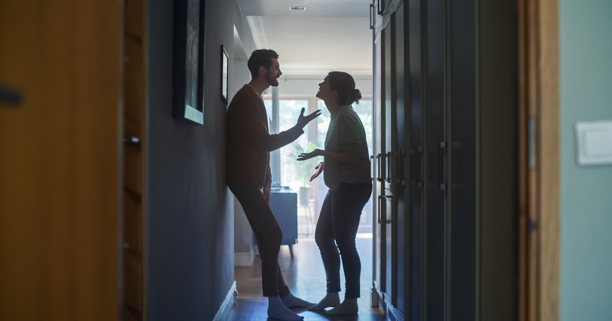 Marzena i Sylwek po kłótni idą ze sobą do łóżka. Ich problemy się nawarstwiają