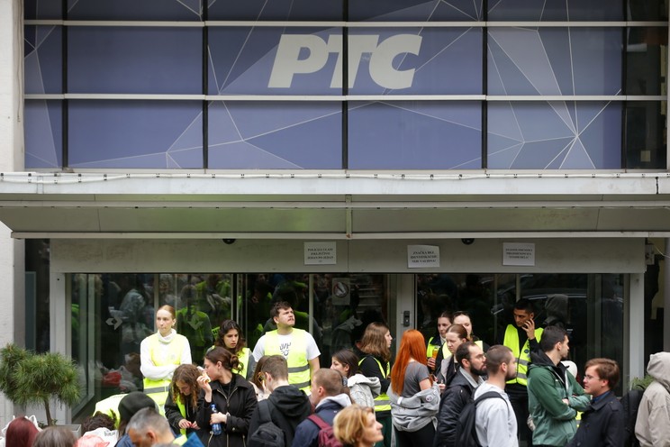 Students say not all requests / photo: MTI / EPA / Andrej Cukic