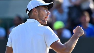 Fenomenalnie serwujący Jerzy Janowicz jest w ćwierćfinale