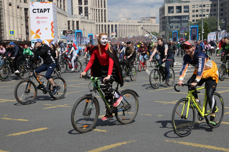 Festiwal Rowerów w Moskwie, 21 maja 2023 r. Wzięło w nim udział 50 tys. ludzi