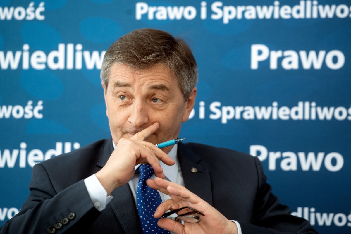 Marszałek Sejmu Marek Kuchciński podczas spotkania z mieszkańcami Zgierza
