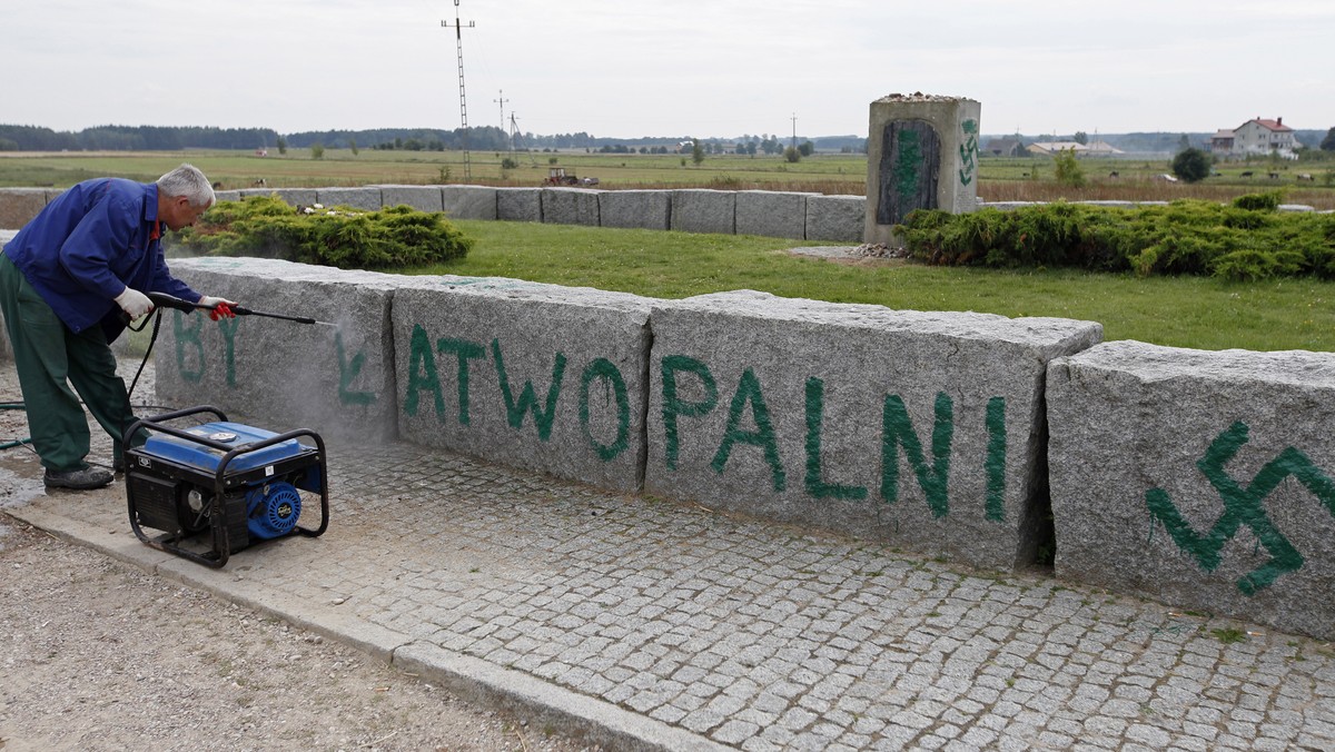 - Incydenty o rasistowskim i ksenofobicznym charakterze, jakie ostatnio miały miejsce w kraju, są plamą na naszym honorze i zagrożeniem dla dobrego imienia Polski, i wymagają stanowczej reakcji - powiedziała dziś rzecznik praw obywatelskich Irena Lipowicz.