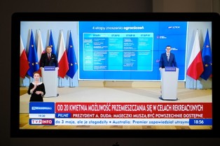 Otwarcie lasów, więcej handlu. Rząd łagodzi obostrzenia i pokazuje plan uruchomienia gospodarki