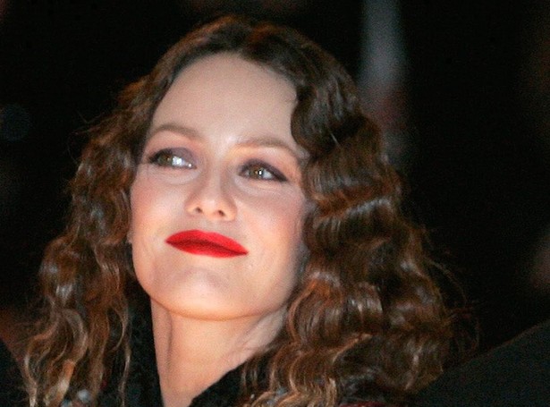 Vanessa Paradis w taksówce do raju