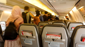 Ważna wiadomość dla turystów. Znane linie lotnicze wprowadzają uciążliwy zakaz