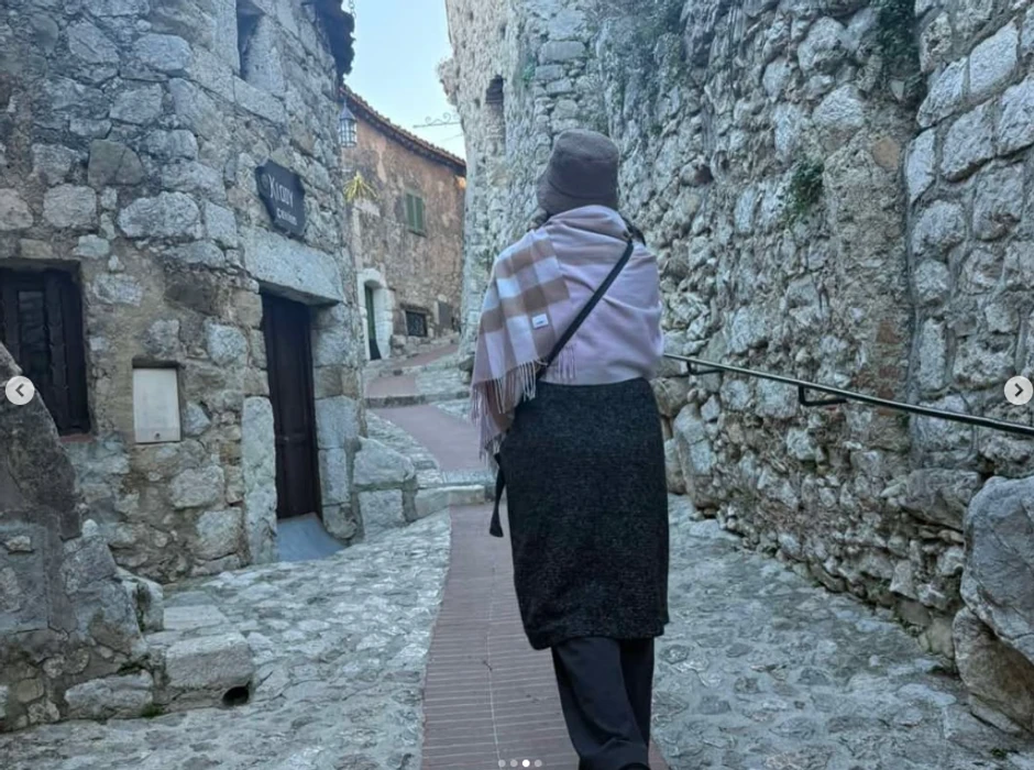 Sloboda Mićalović otišla na Azurnu obalu