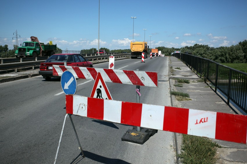 Trenutno jedini izlaz ka autoputu: Kaćki most