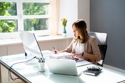 Ubezpieczenie OC dla księgowych. Przy błędach popełnianych w rozliczeniach podatkowych podstawowy zakres ochrony nie wystarczy. Co robić?