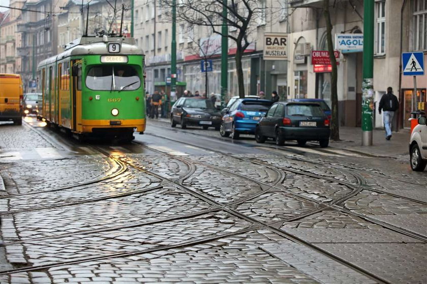 Nie wydawajcie pieniędzy na głupotę!