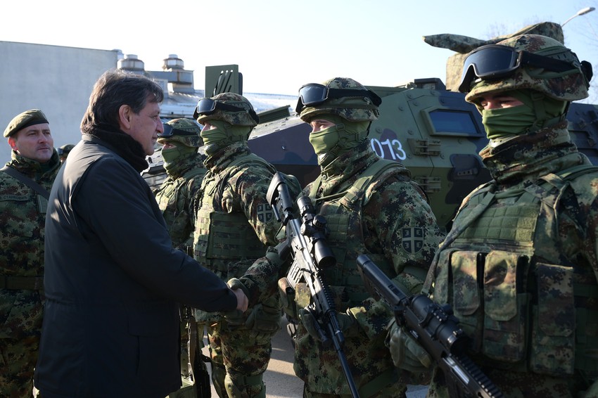 Gašić obišao pripadnike Vojske Srbije u Zaječaru 