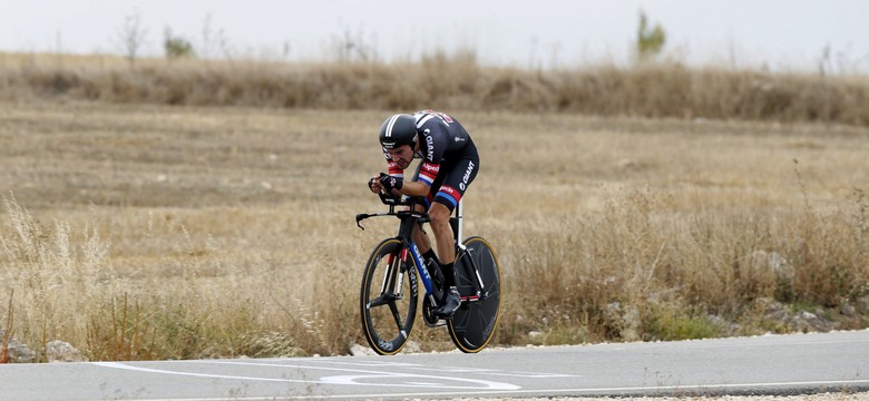 Vuelta a Espana: Bodnar drugi w czasówce, Dumoulin liderem