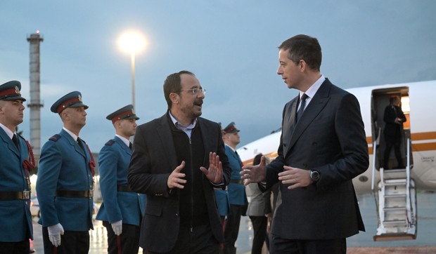 Ministar Đurić dočekao predsednika Kipra na beogradskom aerodromu