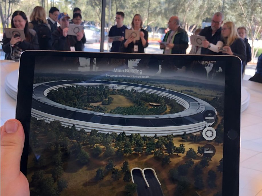 Animowany model Apple Park