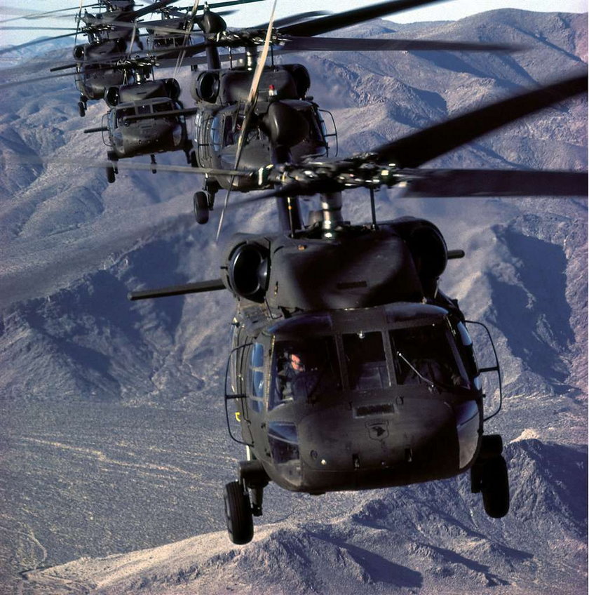 To wielki sukces naszego przemysłu lotniczego. W południe zaprezentowany zostanie pierwszy śmigłowiec Sikorsky UH-60 Black Hawk, który od podstaw zbudowano w Mielcu