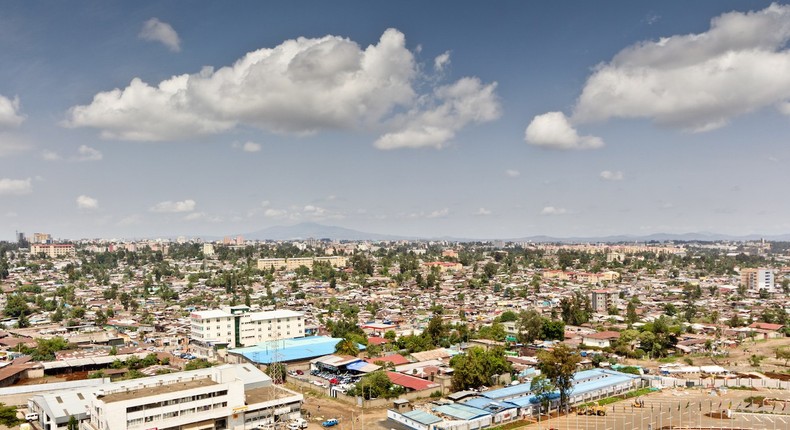 Addis-Abeba, Éthiopie - La capitale connaît un boom de la construction, mais nombre de ses habitants souffrent d'une extrême pauvreté.