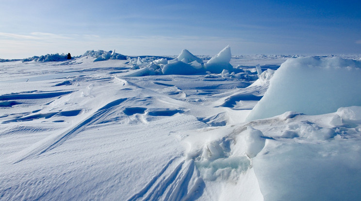 Az Északi sark jégsapkája folyamatosan olvad