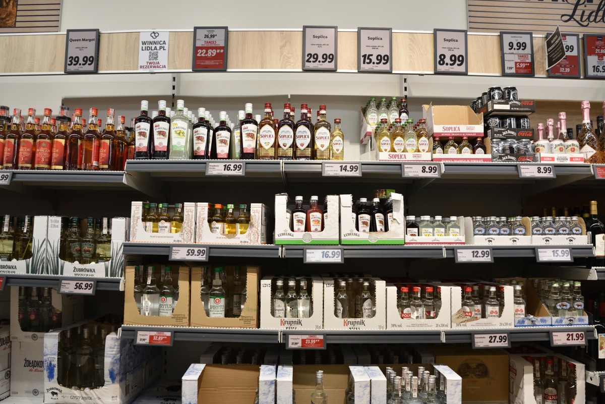 Bitwa o alkohol w Sejmie. Dochody z akcyzy kontra koszty zdrowotne