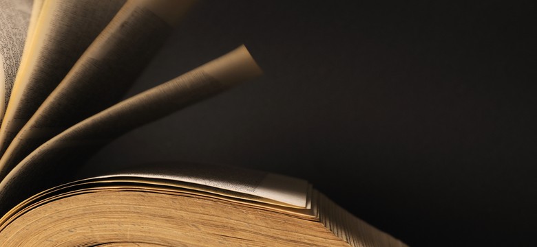 QUIZ ze szkolnych lektur. Z której książki pochodzi ten cytat? Uważaj na ostatnie pytanie