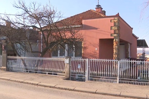 OVDE JE ŽIVEO ČUVENI ČKALJA U kuću se uselila druga porodica, a imanje je moralo da bude podeljeno (FOTO)