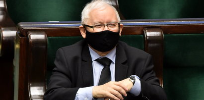 Czy Jarosław Kaczyński został  zaszczepiony na koronawirusa?