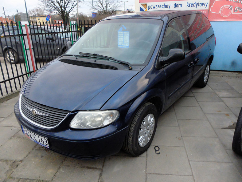 Auto z ogłoszenia Ssangyong Rodius czy Chrysler Voyager