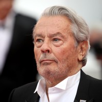 Elhunyt Alain Delon, legendás francia színész