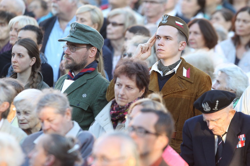 Trwają piątkowe obchody 71 rocznicy wybuchu Powstania Warszawskiego