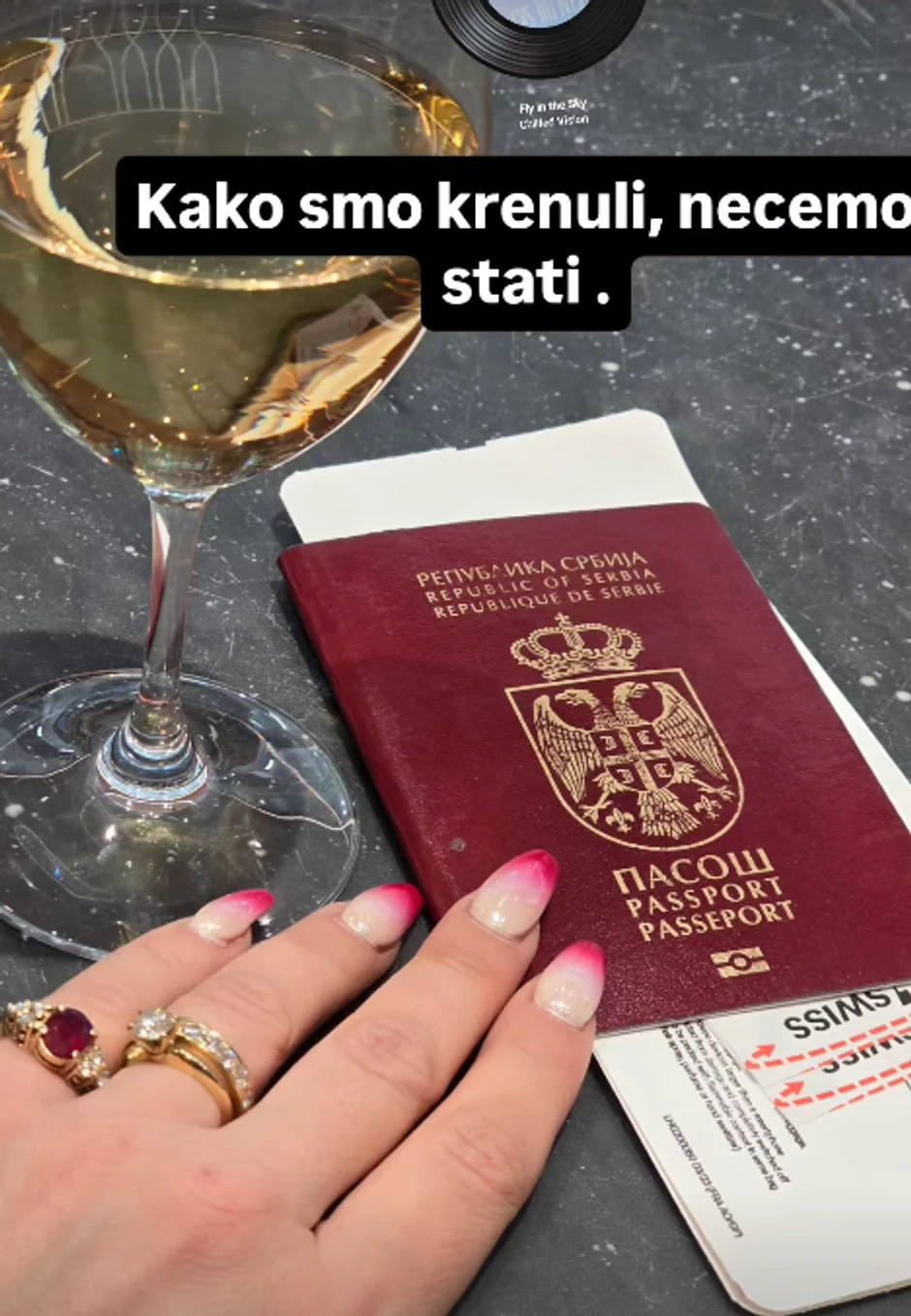 Jovana Jeremić na aerodromu