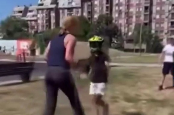 "Mogu da me poljube i napred i pozadi": Fizički napala dete usred parka, a komšije tvrde da je ova Šapčanka sada napravila NOVI SKANDAL