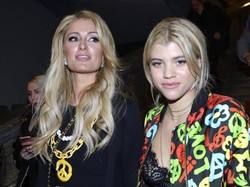 Jej hulaszczy tryb życia nie zaszkodził. Paris Hilton się nie starzeje! FOTO