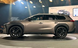 Nowa Toyota wjeżdża do Polski. Tak wygląda następca wielkiej hybrydy