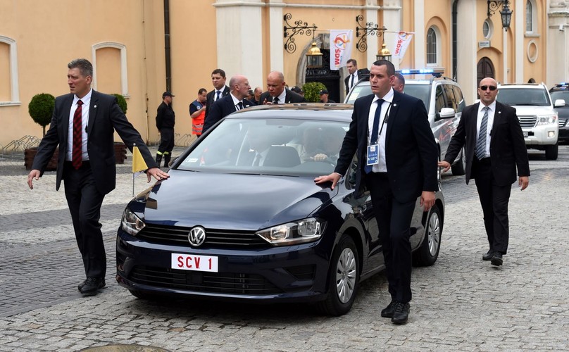 Volkswagen golf sportsvan samochodem papieża Franciszka na ŚDM