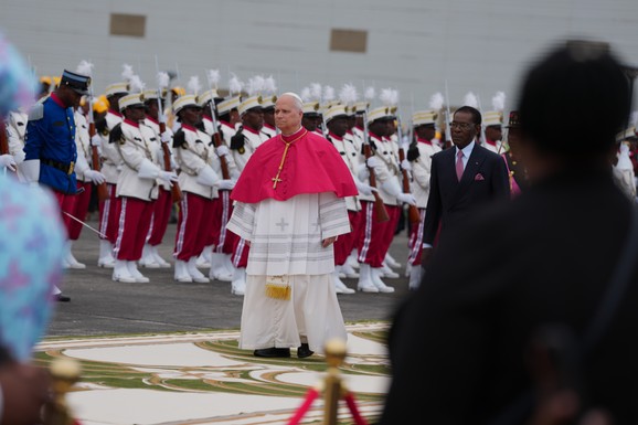 Papa Lav odao počast papi Franji povodom prve godišnjice njegove smrti