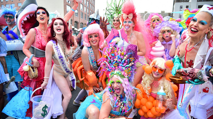 New Yorkban harminchetedik alkalommal gyűltek össze a sellők,a Mermaid Paradeon királyt és király-nőt is választottak / Fotó: Getty Images