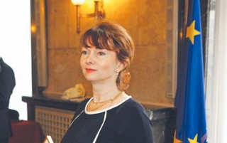 Anna Krasuska-Terrillon - prawnik trójkolorowy