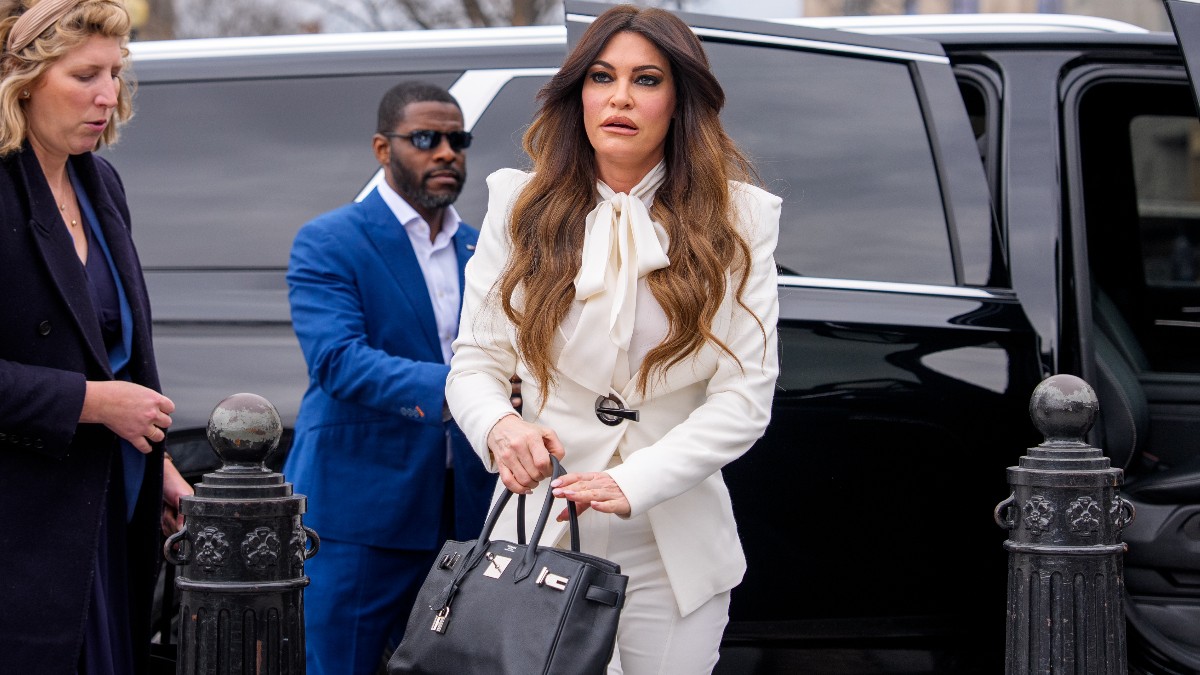 Casa Albă i-a cerut demisia ambasadoarei SUA în Grecia, Kimberly Guilfoyle, cea care se lăuda că a dat jos guvernul din România