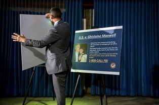 Sprawa Jeffreya Epsteina. Co znalazło się w zeznaniach świadków?