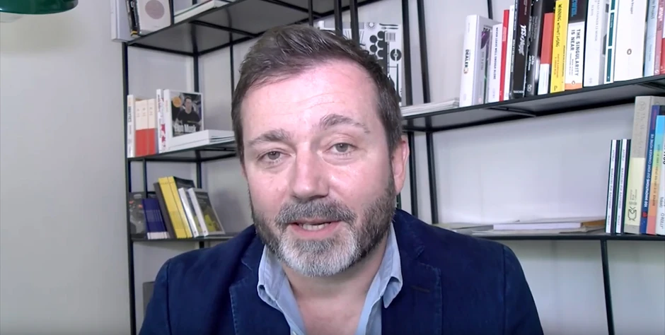 mona liza 03 Stéphane Distinguin foto Youtube Stratégies