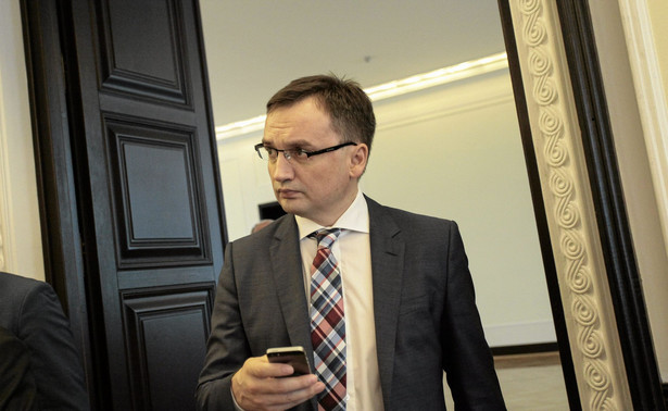 Zbigniew Ziobro broni Patryka Jakiego: Sędzia dopuściła się rażącego złamania prawa