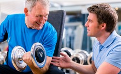 Fitness medyczny receptą dla starzejącego się społeczeństwa. Na czym polega?