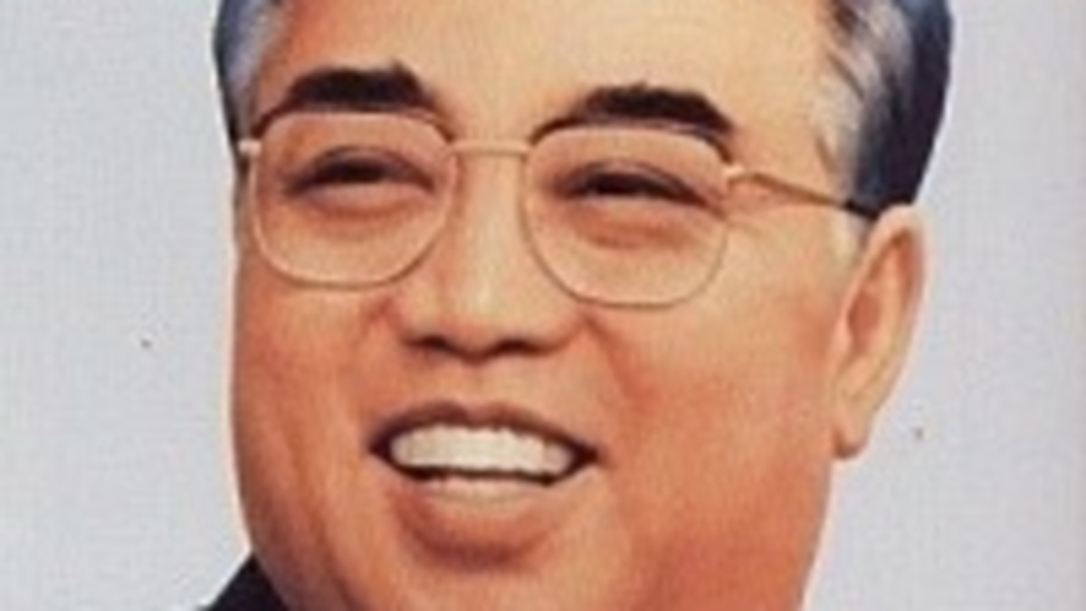 Kim Ir Sen przeszedł do historii jako jeden z najokrutniejszych dyktatorów, twórca jednej z najbardziej bezwzględnych tyranii XX w., jednocześnie dla wielu ludzi jest on nadal symbolem najdoskonalszego systemu — totalitaryzmu spełnionego.
