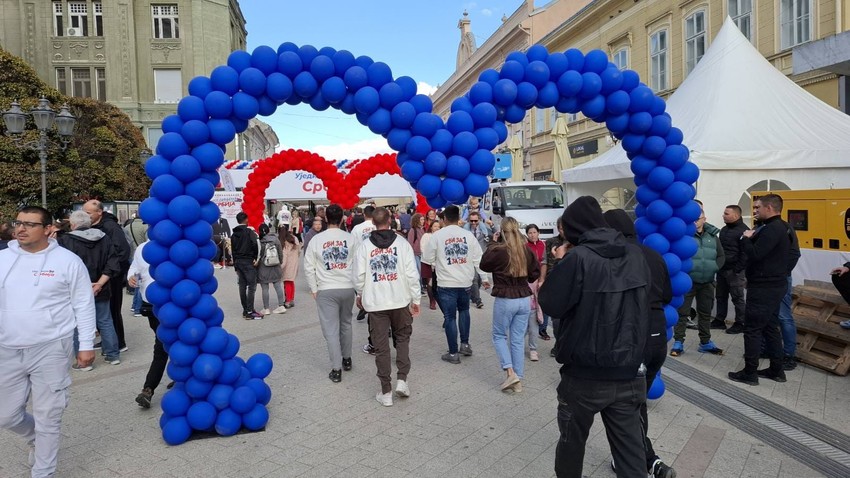 SNS predizborni skup u Novom Sadu 