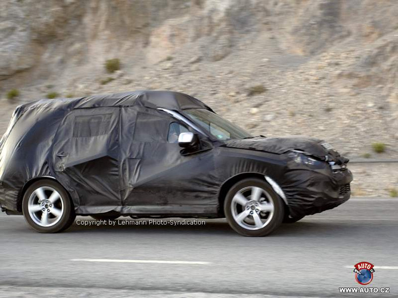 Zdjęcia szpiegowskie: nowe SUVy Peugeota i Citroena pojawią się w roku 2007