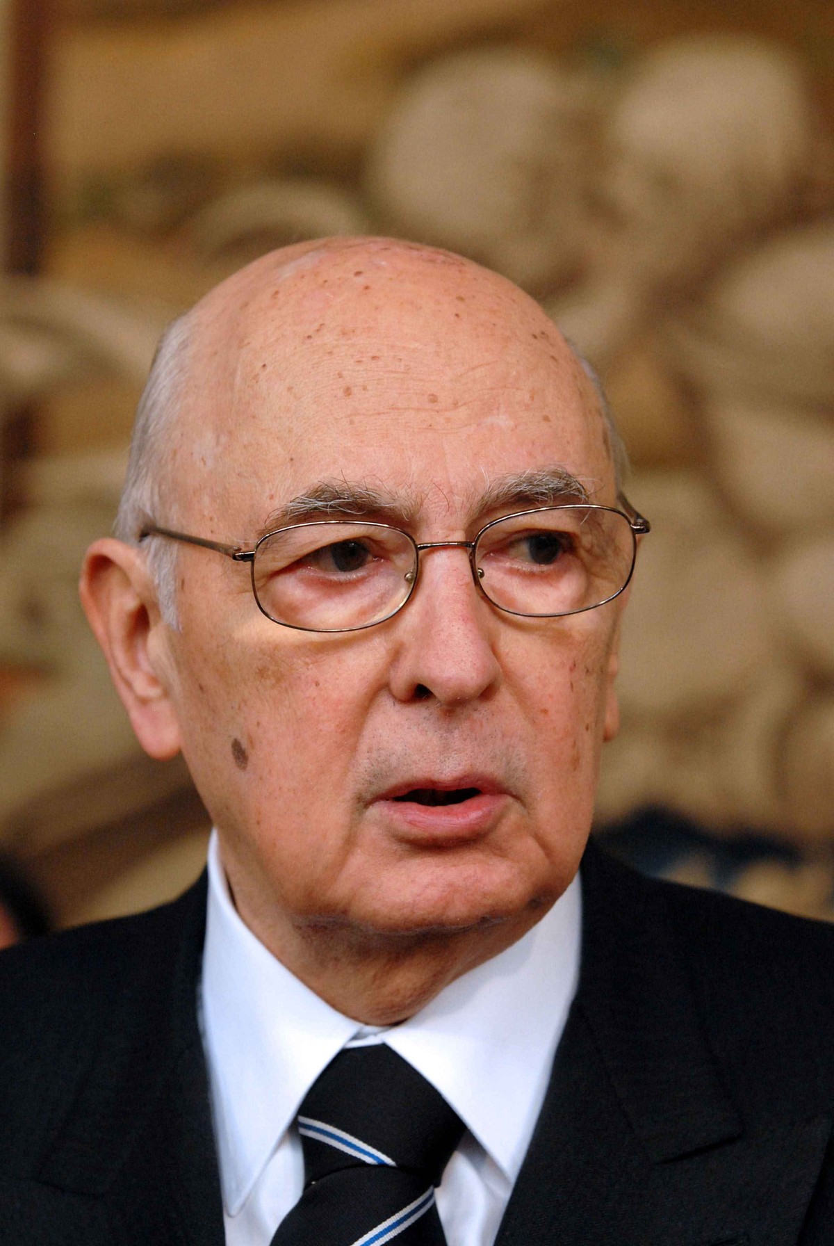 Prezydent Włoch Giorgio Napolitano oznajmił w piątek, że nie podpisze dekretu rządowego znacznie zwiększającego część wpływów podatkowych, które zatrzymują dla siebie bogate północne regiony Italii. Fot. Bloomberg