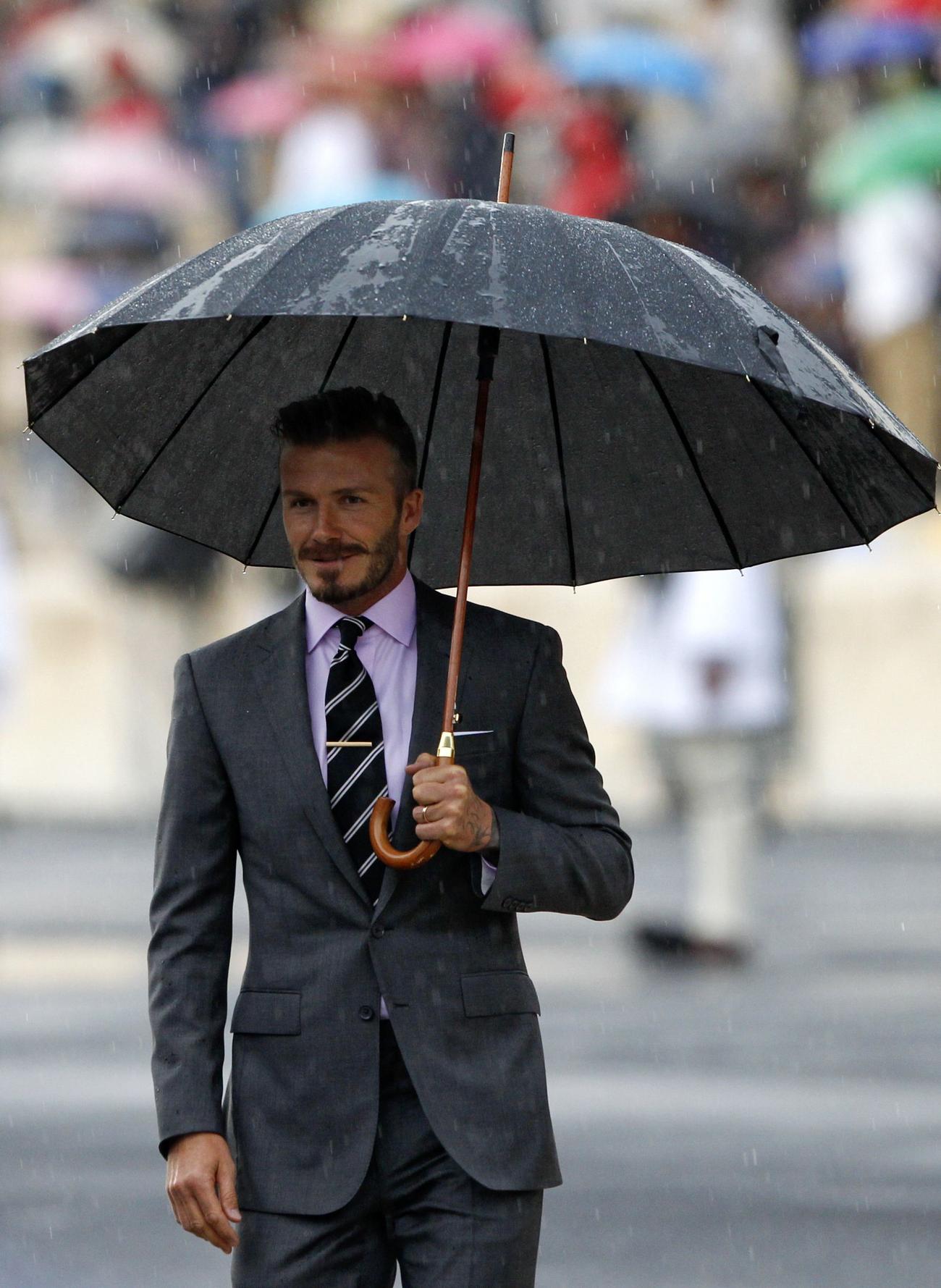 Человек под зонтом