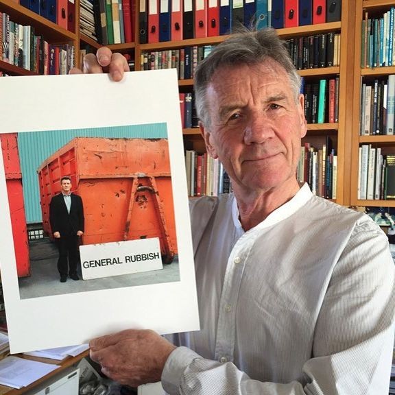 Herec a komik Michael Palin.