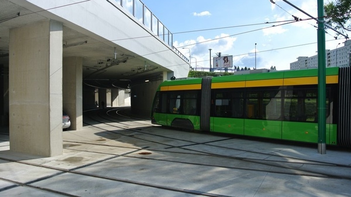 Wśród nominowanych w konkursie TOP Inwestycje komunalne 2013 znalazła się inwestycja "Trasa tramwajowa os. Lecha - Franowo w Poznaniu". Wszyscy możemy zagłosować za "naszą" inwestycją - plebiscyt wśród internautów trwa do 5 maja.