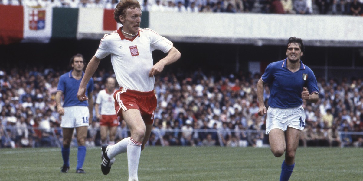 Zbigniew Boniek zagrał na trzech mundialach, w 16 meczach strzelił 6 goli.