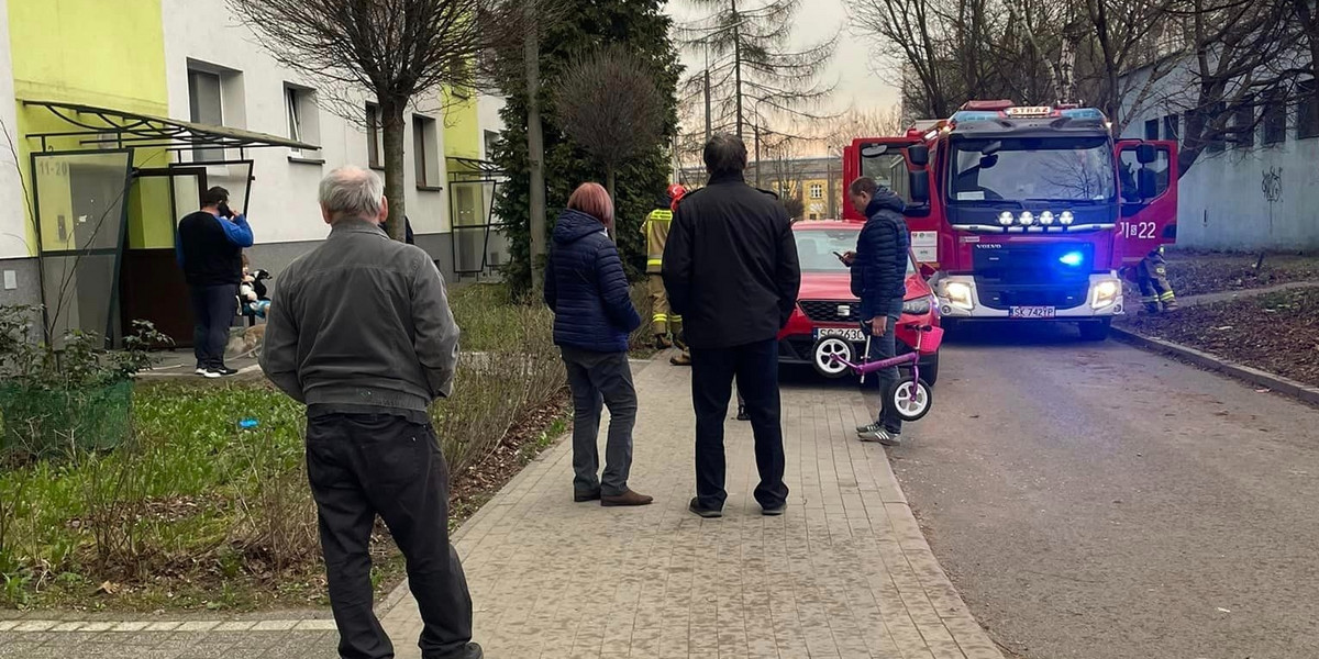 Nauczyciel z uczniem uratowali ludzi z pożaru.