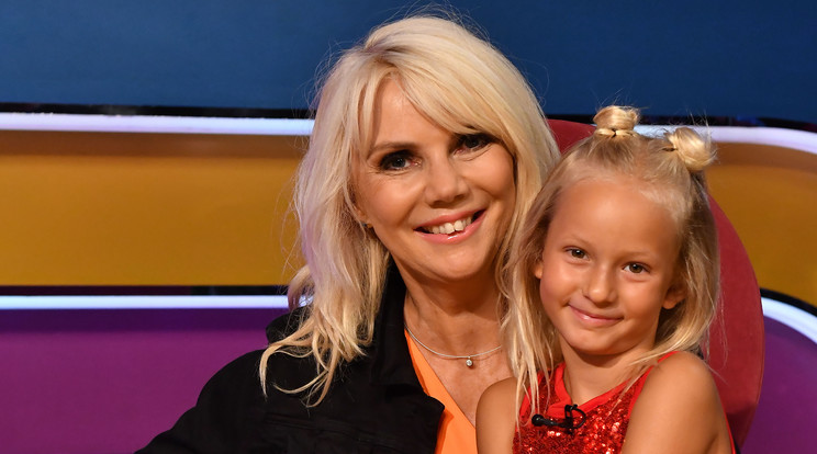 Fejős Éva írónő elősztör ment tévéműsorba a kislányával, Lindával /Fotó: TV2